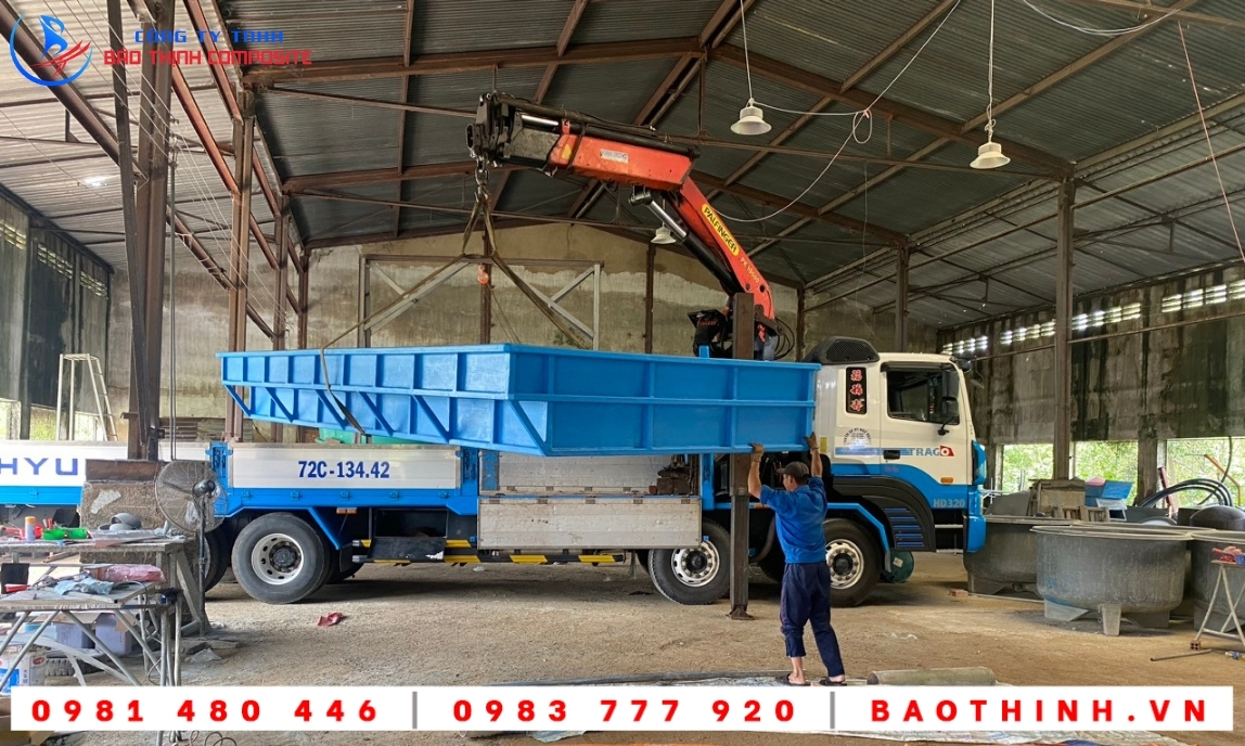 Hồ bơi composite nguyên khối Quận 12 HCM