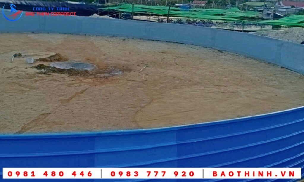 Hồ tròn composite tại Vạn Ninh