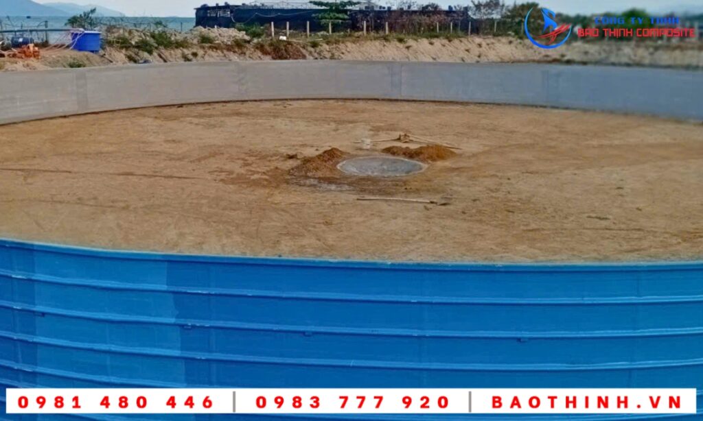 Hồ tròn composite tại Vạn Ninh